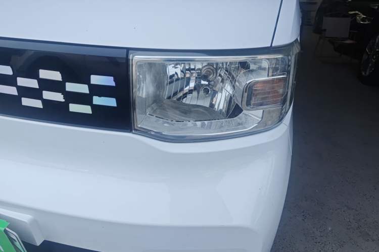 Used Wuling Hongguang MINIEV 2020 Freedom Version Lithium Iron Phosphate Left Front Headlight