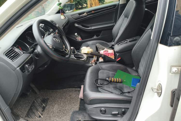 Used Volkswagen Sagitar 2018 280TSI DSG Luxury Model Left Front Seat