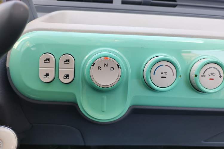 Used Bestune Pony 2024 170km Vitality Horse Gear Lever