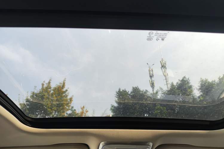 Used Hongqi H5 2024 2.0T Automatic Smart Connect Flagship Edition Headliner