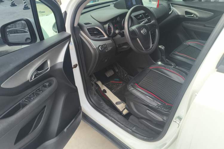 Used Buick Encore 2015 1.4T Automatic Two-Wheel Drive Urban Elite Version