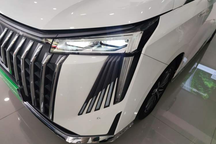 Used GAC Trumpchi M8 2024 Master Series 400T Ultimate Edition
