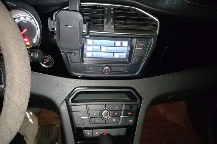 Used MG GS 2015 1.5TGI TST Luxury Edition
