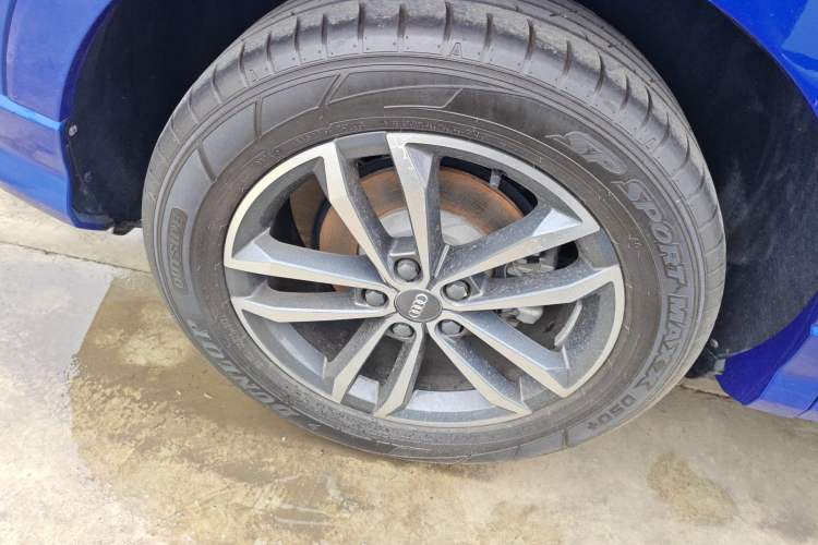 Used Audi Q3 2020 35 TFSI Ambition Dynamic Edition Right Rear Wheel Hub