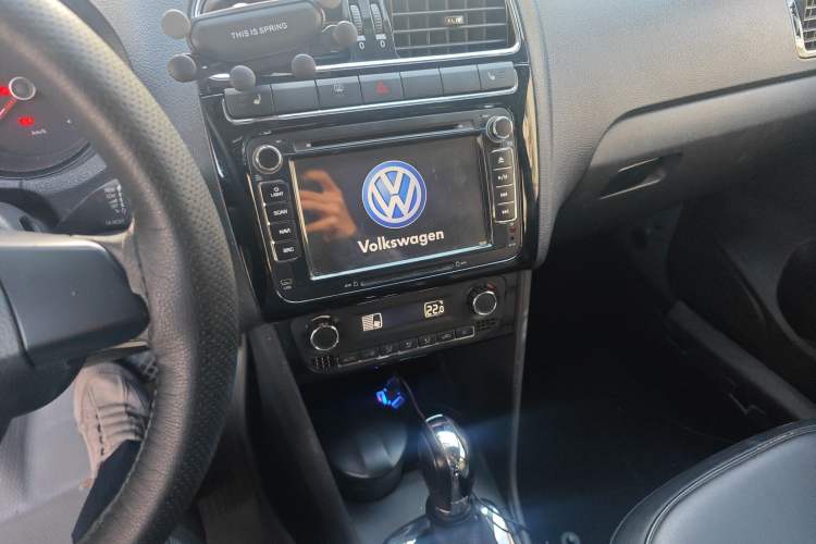 Used Volkswagen Polo 2011 1.4L Automatic ZhiCool Edition
