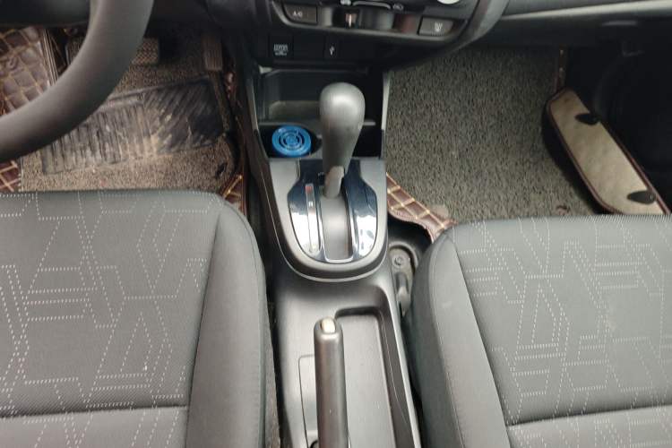 Used Honda Fit 2016 1.5L LXS CVT Comfort Sunroof Version Gear Lever
