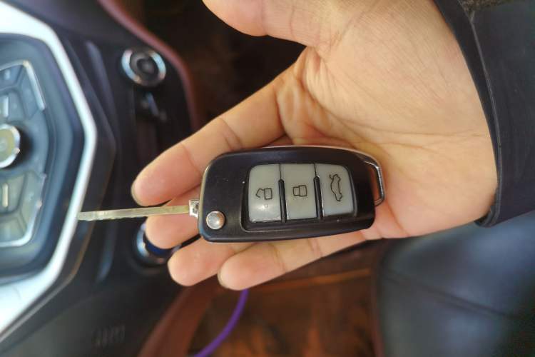 Used Geely Auto Diamond 2016 1.5L Manual Elite Edition
