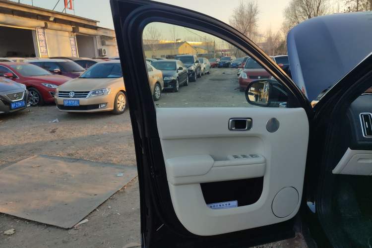 Used Li Auto L8 2023 Pro Model
