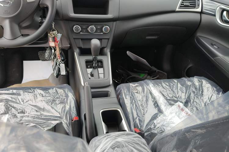 Used Nissan Sylphy 2024 Facelifted Three Classic 1.6XE CVT Comfort Edition Gear Lever