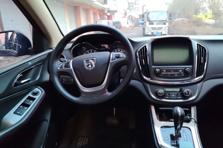 Used Baojun 560 2016 1.8L iAMT Luxury Model