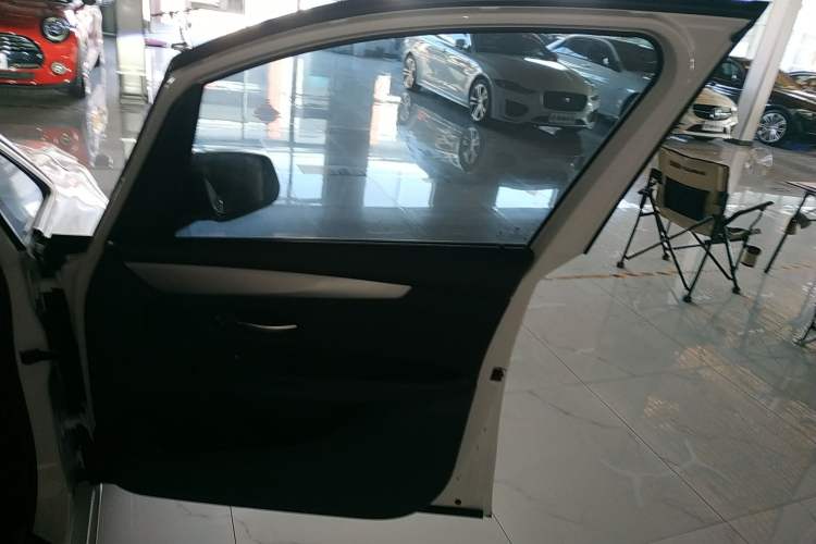 Used BMW 2 Series Active Tourer 2016 218i Leading Model
