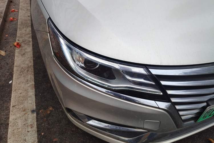 Used Roewe i6 New Energy 2017 45T Hybrid Connect & Smart Enjoyment Edition Right Front Headlight