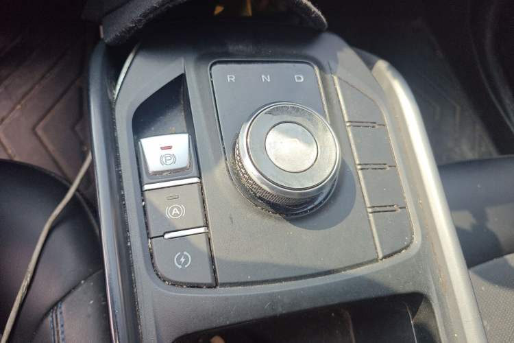 Used Livan Maple 60s 2022 Easy-to-Replace Version Lithium Iron Phosphate
