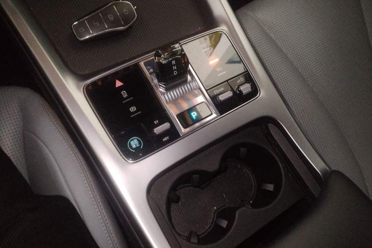 Used BYD Seal 2023 DM-i 1.5L 121km Luxury Model
