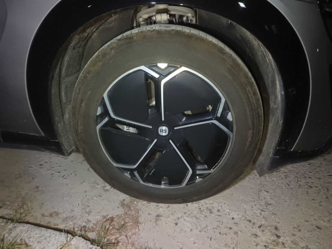 Xiaomi Auto YU7 2025 Ultra-Long Range All-Wheel Drive Pro Version — снимка 8