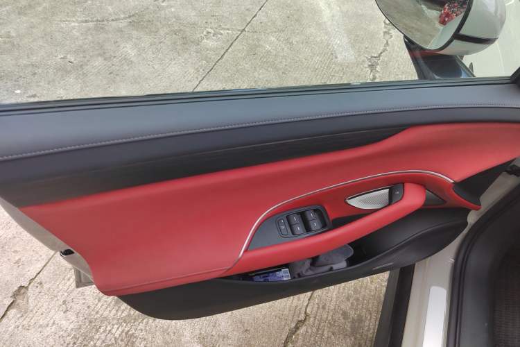 Used Xiaomi Auto SU7 2024 Rear-Drive Ultra-Long Range Advanced Pro-Level Intelligent Driving Version