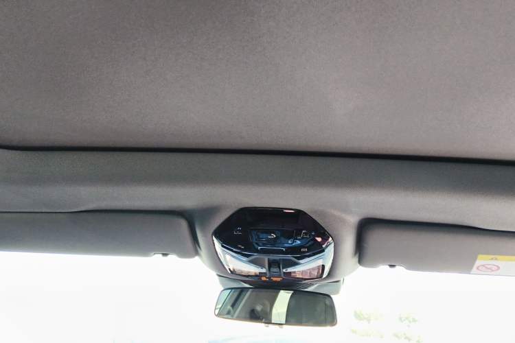 Used BMW 5 Series 2025 530Li Luxury Edition M Sport Package
