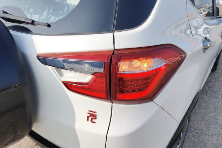 Used BYD Yuan 2016 1.5L Manual Luxury Model
