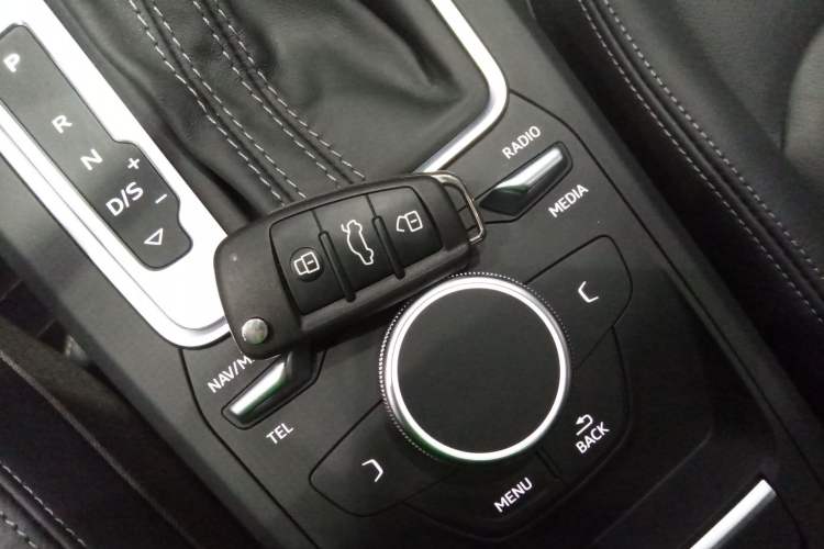 Used Audi Q2L 2022 35 TFSI Fashion Dynamic Model