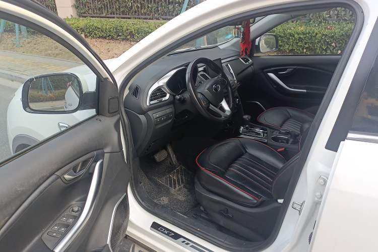 Used Soueast DX7 2015 1.5T Automatic Luxury Model
