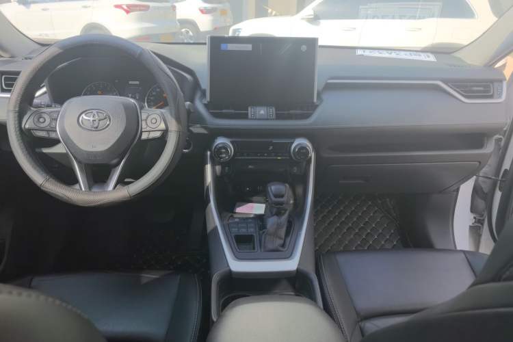 Used Toyota Wildlander 2020 2.0L CVT 4x4 Luxury Edition