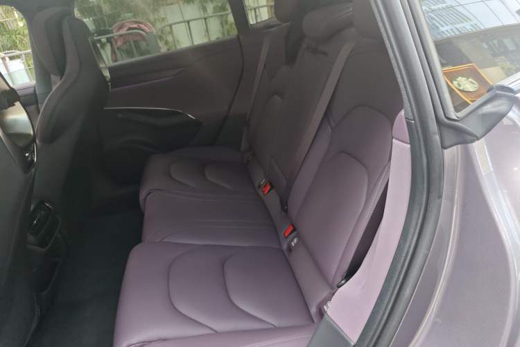 Used Xiaomi Auto SU7 2024 Rear-Drive Ultra-Long Range Advanced Pro-Level Intelligent Driving Version
