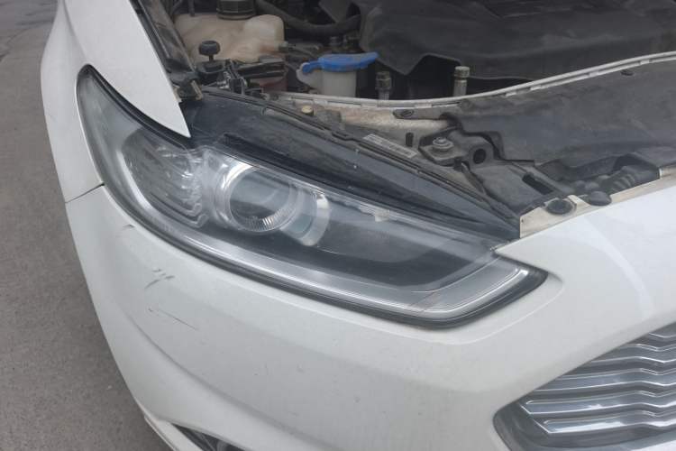 Used Ford Mondeo 2013 2.0L GTDi 200 Fashion Edition Right Front Headlight