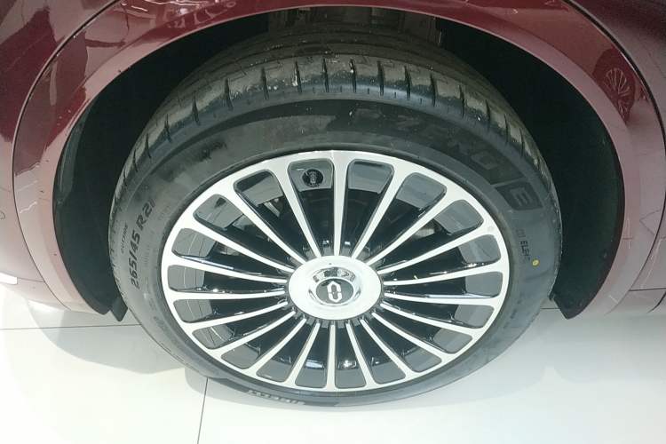 Used Hima AITO M7 2026 Model Range-Extending Ultra All-Wheel Drive 5-Seater Version
