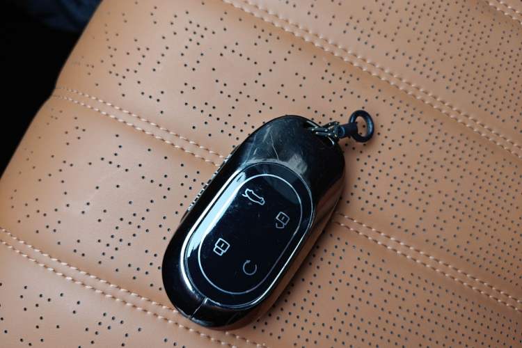 Used JETOUR Shanhai L7 Plus 2025 Model 220km Flagship 7-seater Vehicle Key