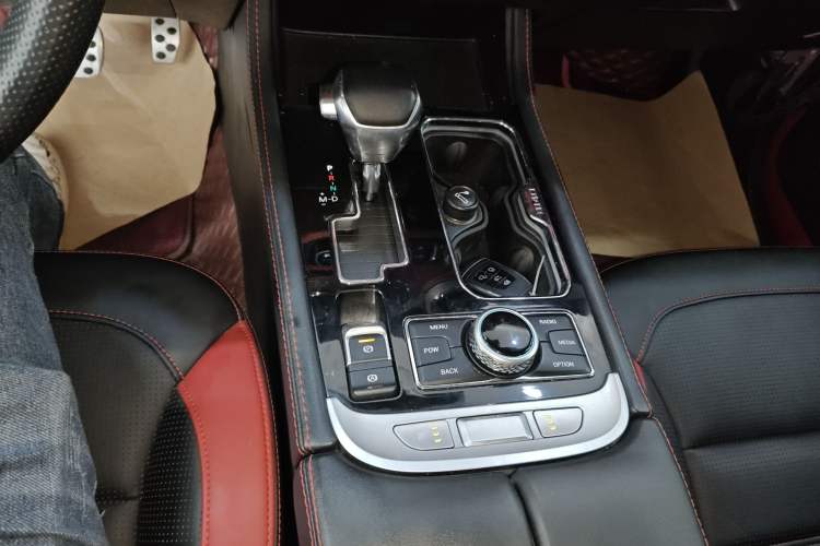 Used BAIC Off-Road BJ40 2019 PLUS 2.3T Automatic Four-Wheel Drive Premium Edition China VI
