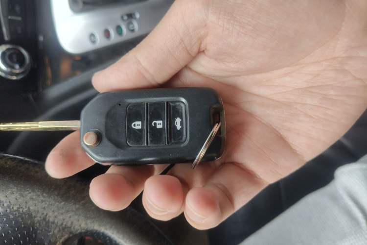 Used Haval H6 2013 Upgraded Model 2.4L Automatic Two-Wheel Drive Elite Version
