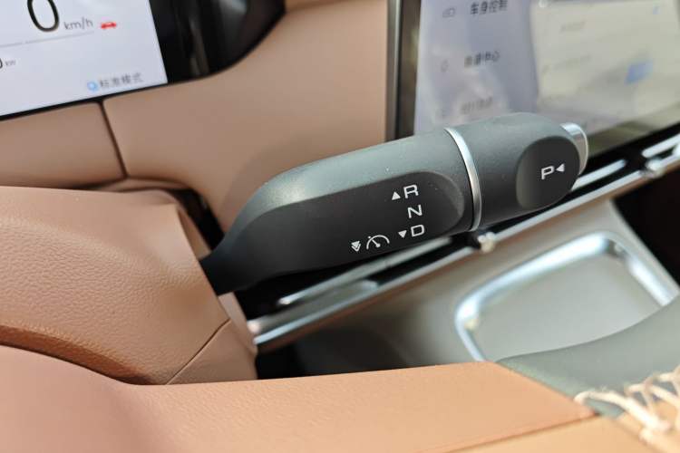 Used Wuling Bingo S 2025 Model 325km Deluxe Edition