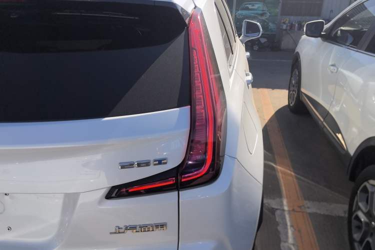 Used Cadillac XT4 2022 28T Two-Wheel Drive Prestige Version