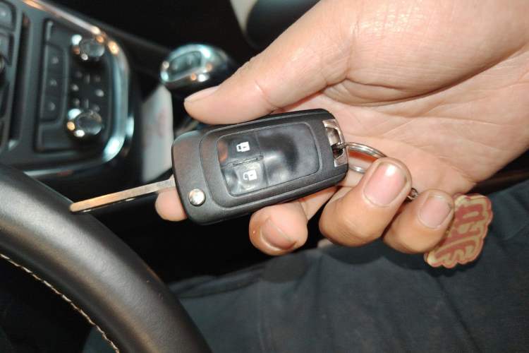 Used Buick Encore 2013 1.4T Automatic Two-Wheel Drive Leading Model Vehicle Key