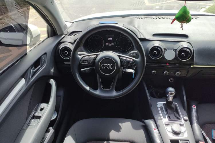 Used Audi A3 2020 Limousine 35 TFSI Ambition China VI
