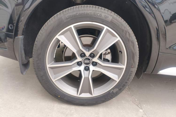 Used Audi Q5L 2022 Updated 45T Luxury Dynamic Version