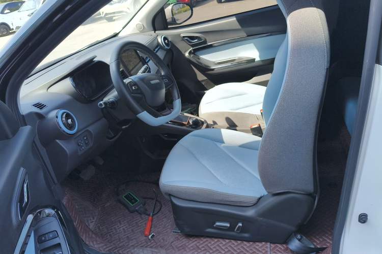 Used Chery QQ Little Ant 2022 Sweet Pink Edition Full-Sugar Version 3-Cell Lithium 30kW 301km
