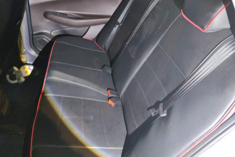 Used CHANGAN Eado DT 2019 1.6L Manual Comfort Model China VI Standard
