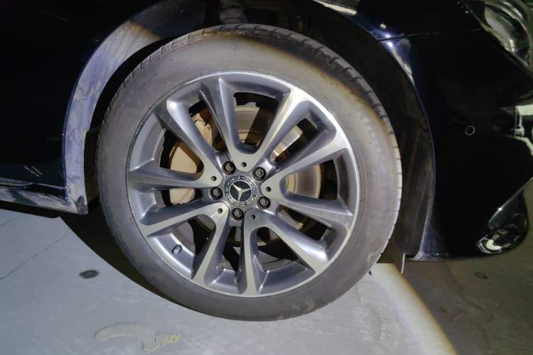 Used Mercedes-Benz E-Class 2016 E 300 L Stylish Model Exterior 7