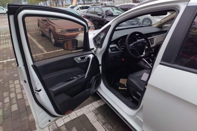 Used Geely Auto Vision X3 2017 1.5L Automatic Luxury Model