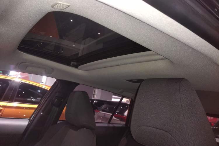 Used Toyota Corolla Cross 2024 2.0L Elite Edition Headliner