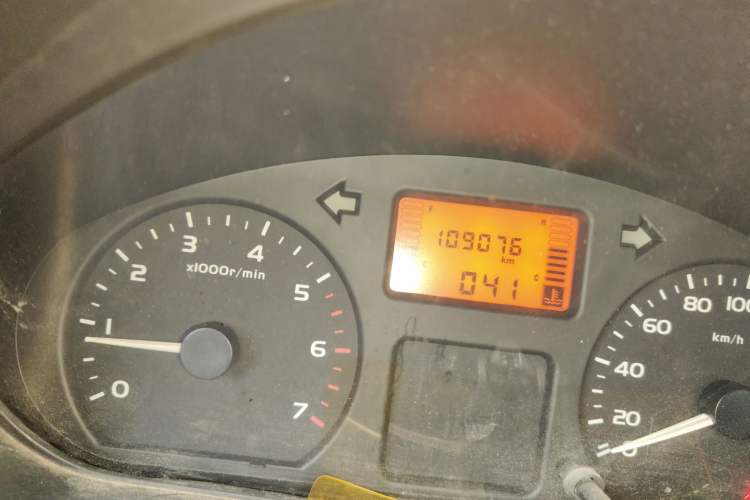 Used Wuling Rongguang 2011 1.2L Base Version