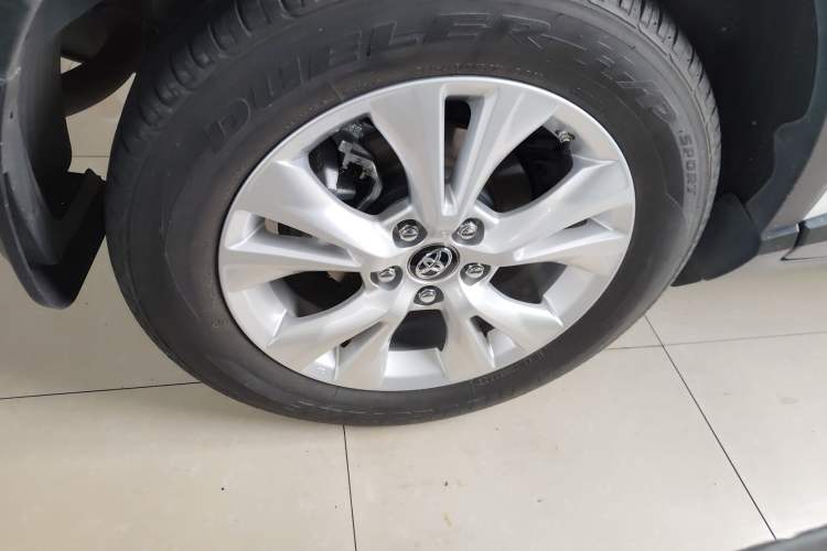 Used Toyota IZOA 2022 2.0L Yixing Version