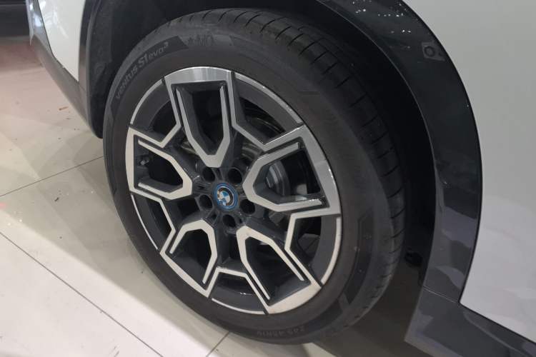 Used BMW iX1 2023 xDrive30L X Design Package Exterior 8