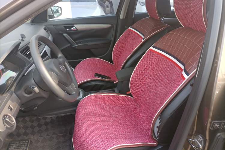 Used Volkswagen Gran Lavida 2013 1.6L Automatic Fashion Model Left Front Seat