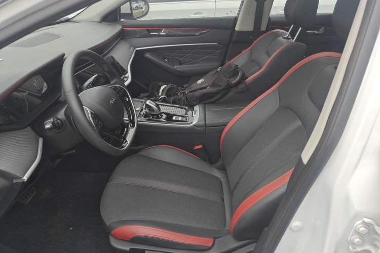 Used Dongfeng Aeolus Yixuan MAX 2021 1.5T Super-Powered Dad Edition Left Front Seat