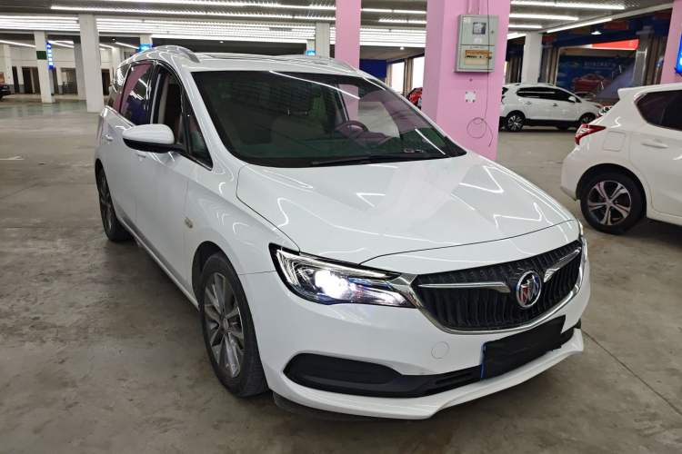 Used Buick GL6 2021 323T Mild Hybrid Connect Luxury Model Front Right 45 Deg