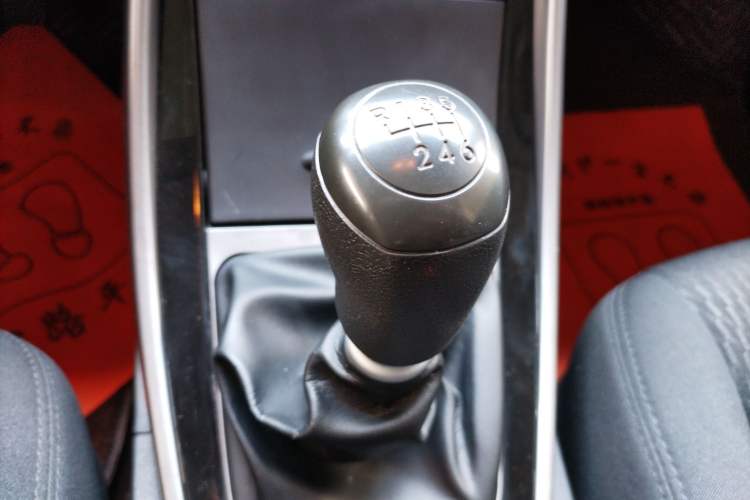 Used Hyundai Elantra (5th Generation / Langdong) 2016 1.6L Manual Luxury Model