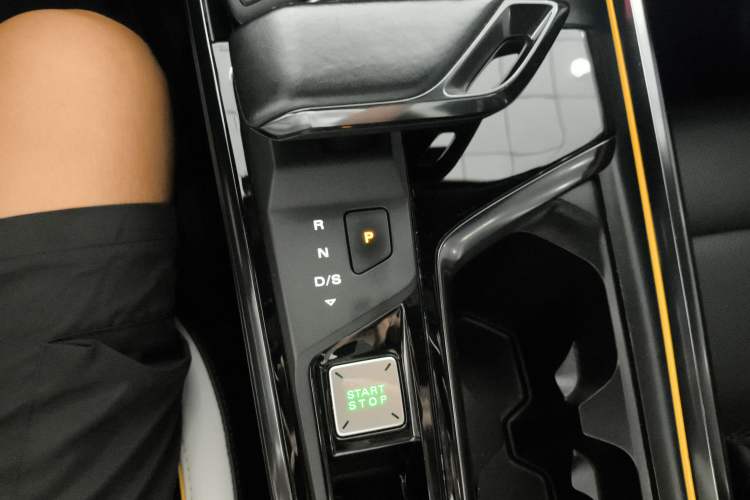 Used MG 5 Scorpio 2022 1.5T Trophy Sport Luxurious Edition