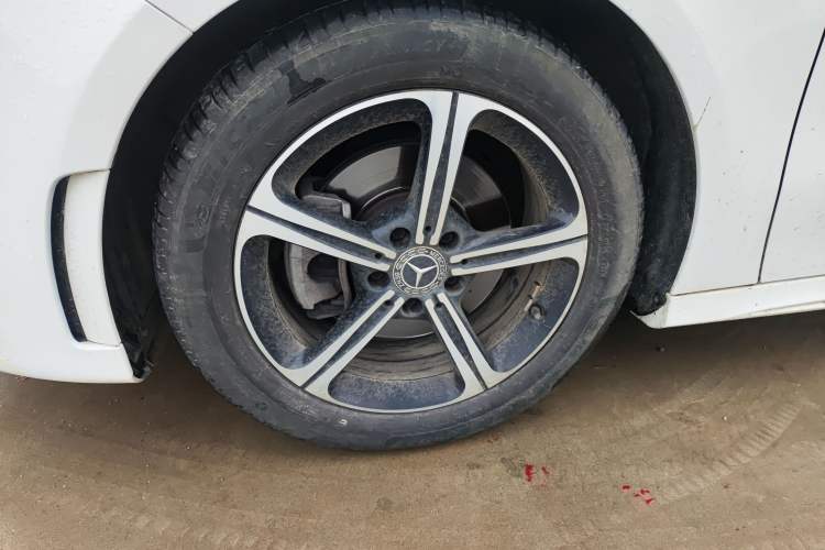 Used Mercedes-Benz A-Class 2022 Revised Version A 200 L Sport Sedan Fashionable Style